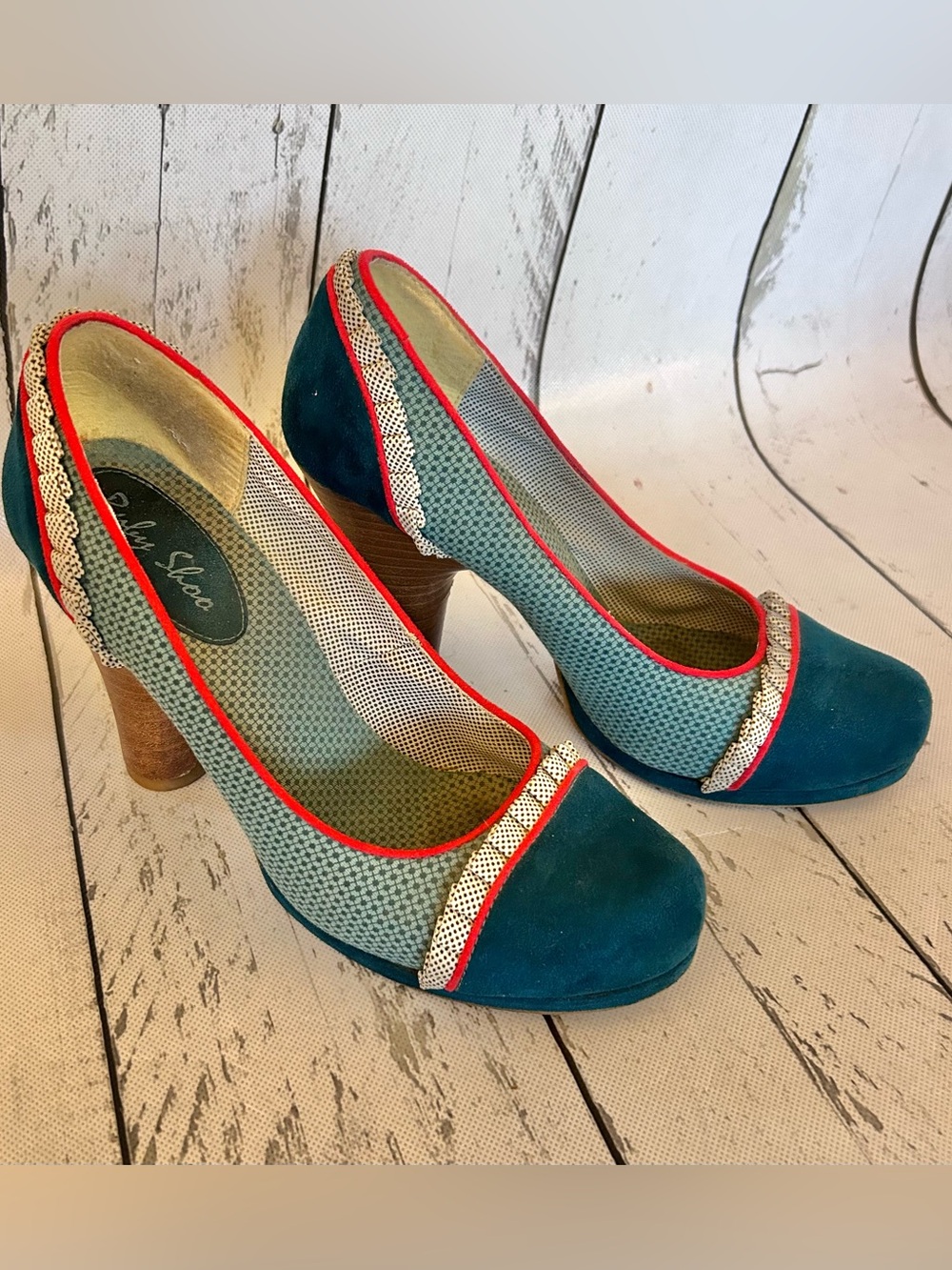 Ruby Shoo Pumps Heels Velvet Teal and Red piping - Vintage Retro Shoes Sz 9